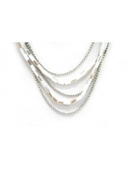 Collier multi rangs perles blanc gris 