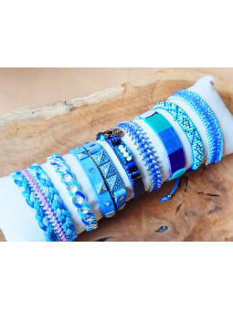 Bracelets fantaisie bleus...