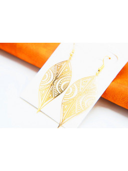 Boucles d'oreilles pics motifs dorés 