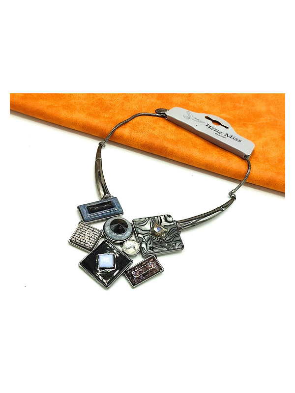 Collier Belle Miss casacade carreaux noir gris 