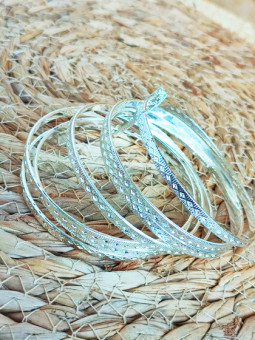 Bracelets argentés motifs losanges 