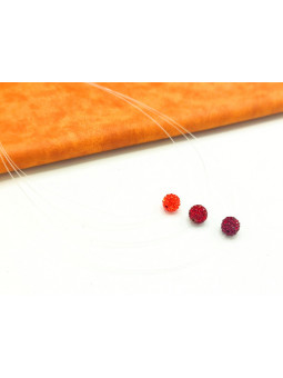 Collier trio perles camaieu rouge sur cables 