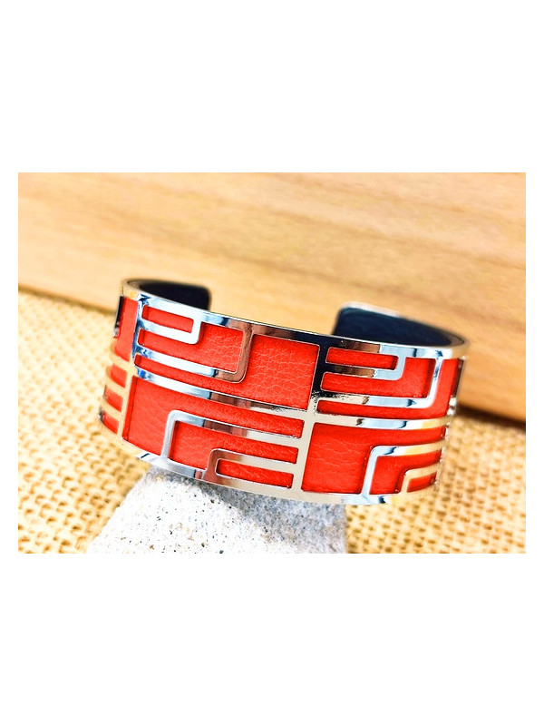 Bracelet rouge labyrinthe 